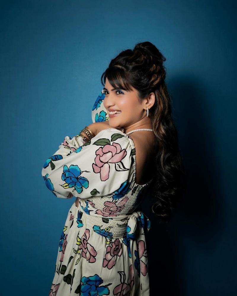 Sravanthi Chokarapu 5