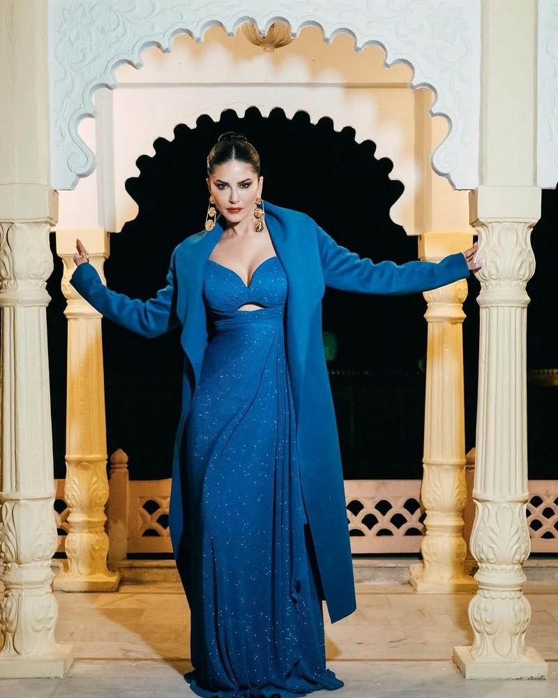 Sunny Leone 7