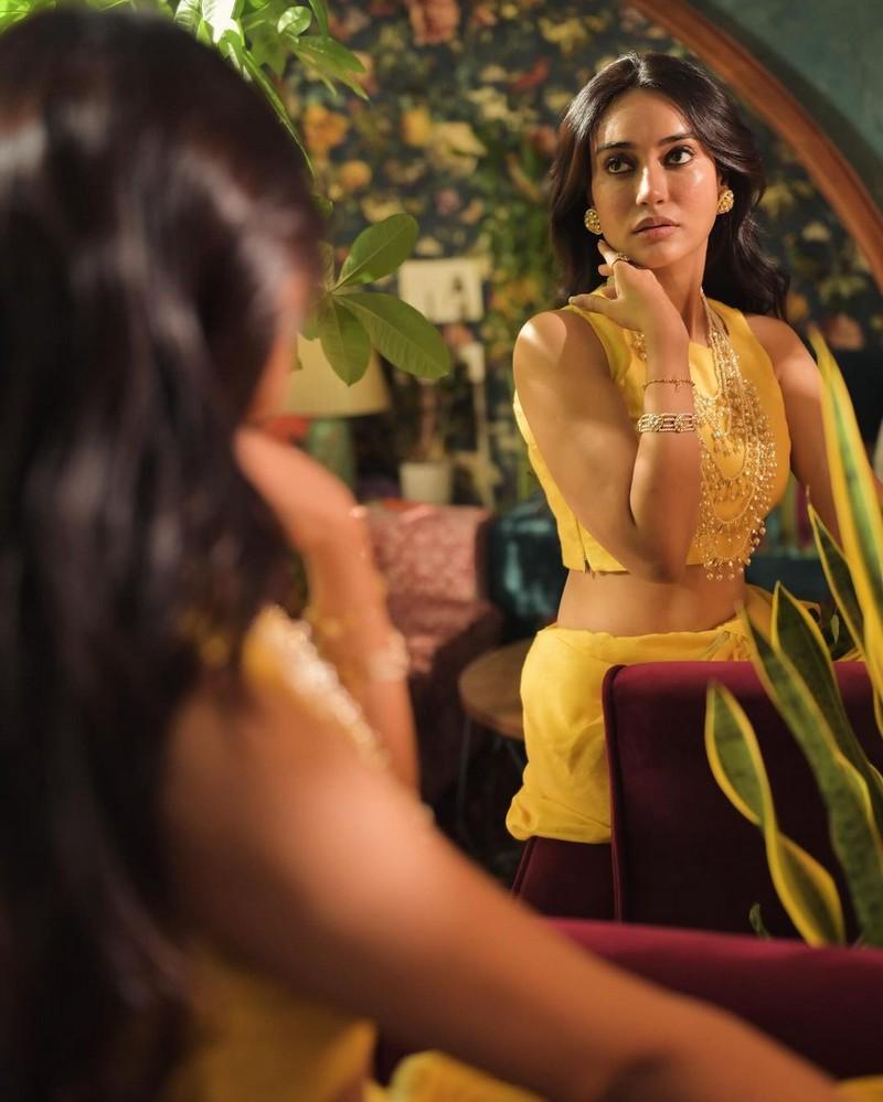 Surbhi Jyoti 5