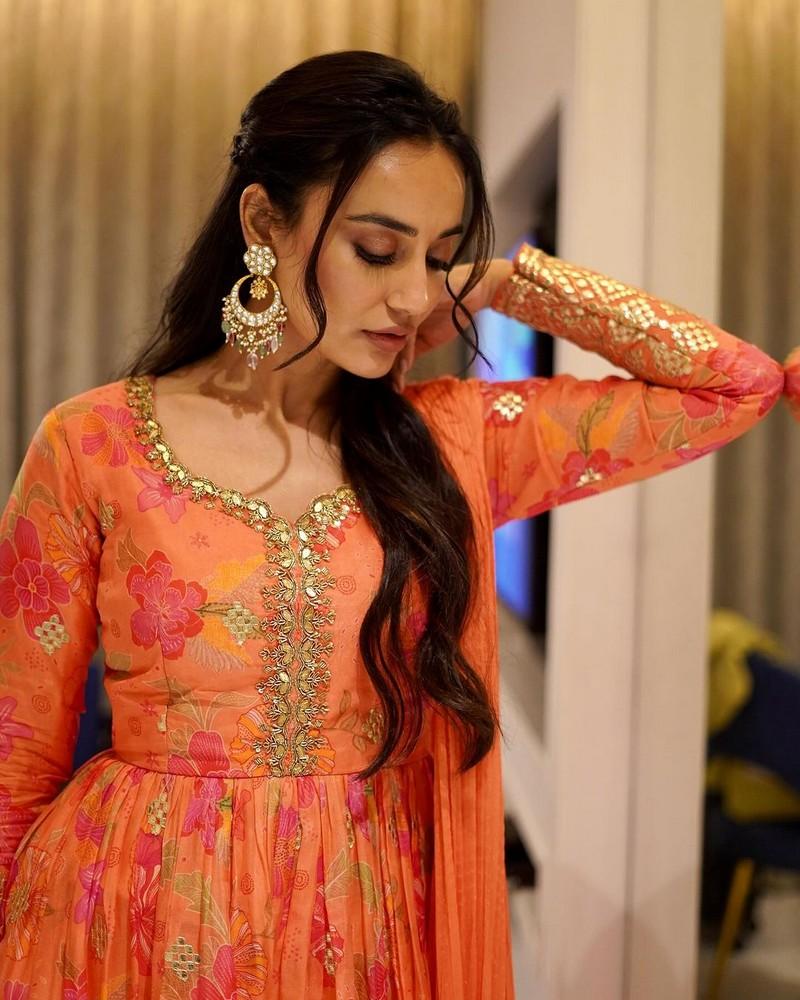 Surbhi Jyoti 8