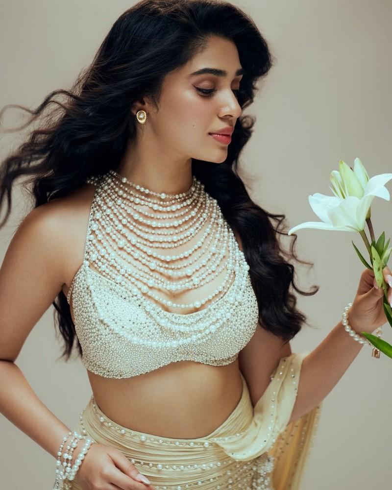 Krithi Shetty 7