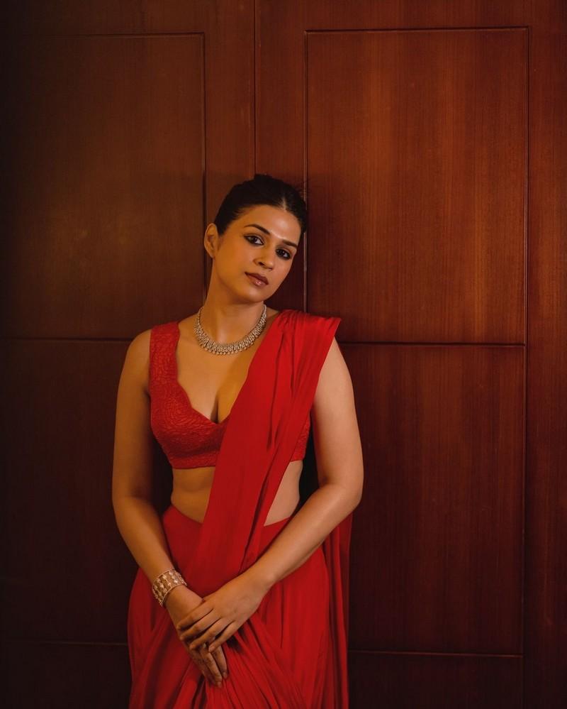 Shraddha Das 5