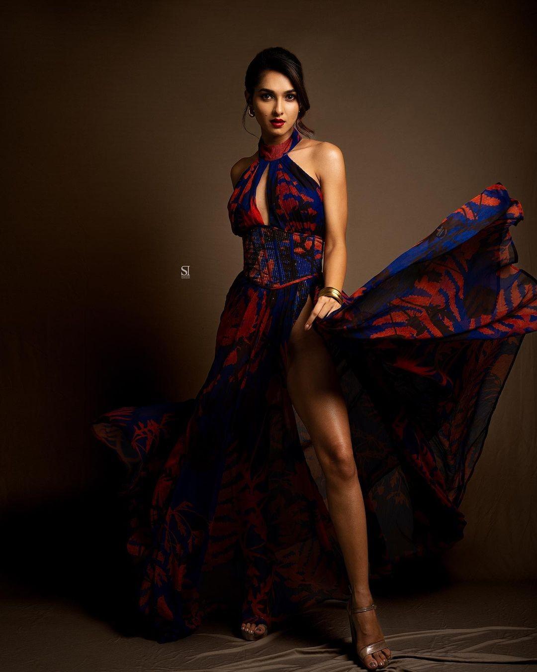 Kritika Singh 3
