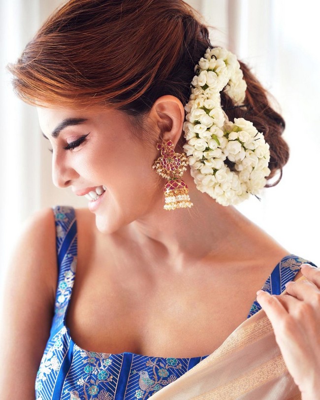 Jacqueline Fernandez Looking Beautiful