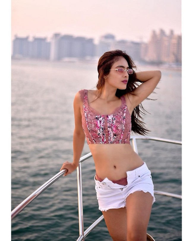 Nehhaa Malik Sexy Pics
