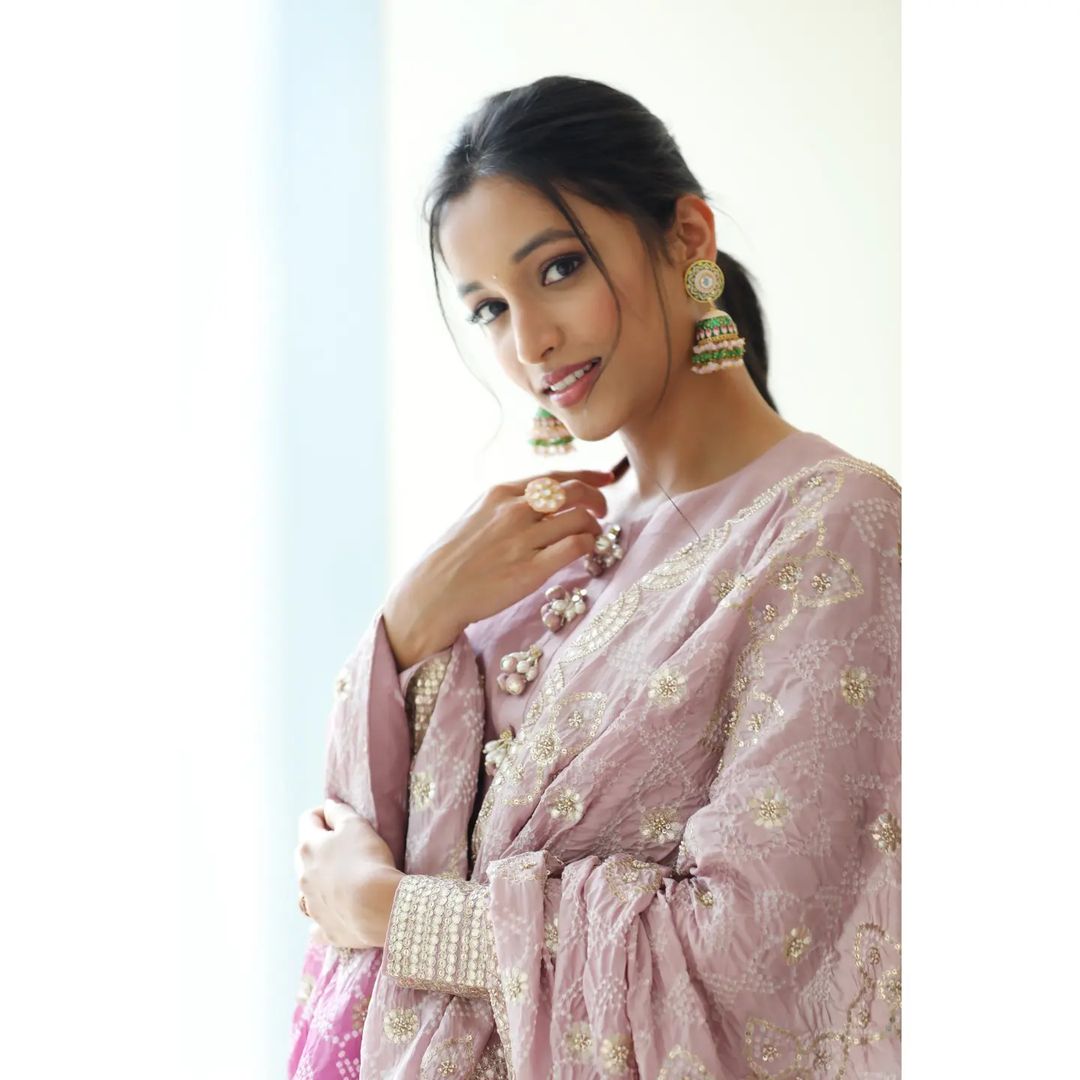 Srinidhi Shetty Awesome Stills
