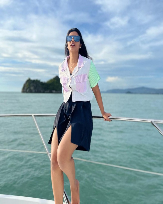 Actress Aishwarya Rajesh Awesome Looks