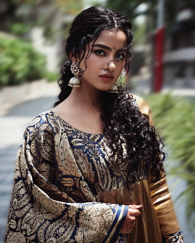 Anupama Parameswaran Latest Insta Gallery