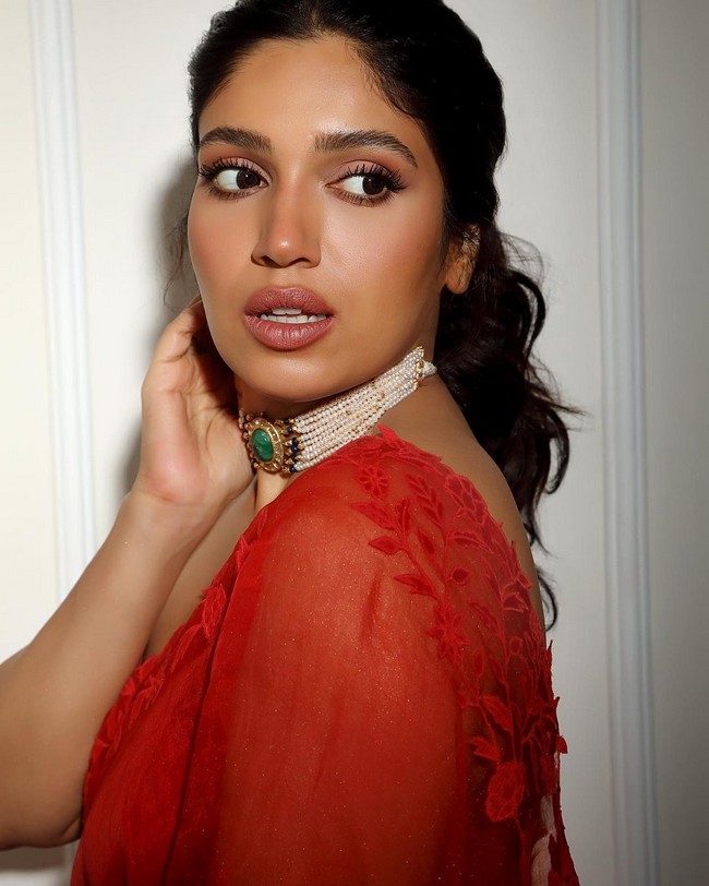 Bhumi Pednekar Stumnning Cliks in Red Saree