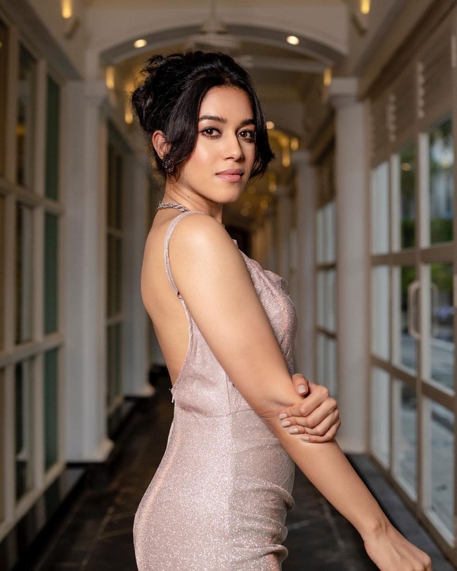 Mirnalini Ravi Awesome Stills