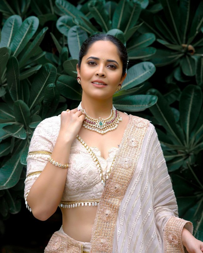 Anasuya Looks Delightful in Designer Outfit