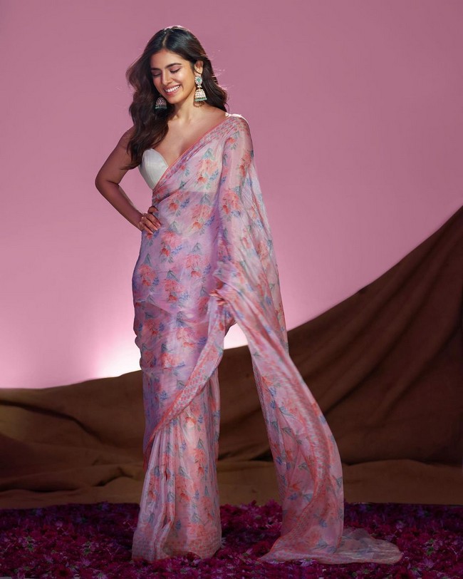 Malavika Mohanan Latest Photoshoot in Saree