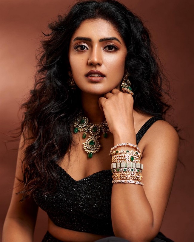 Eesha Rebba Latest Photos