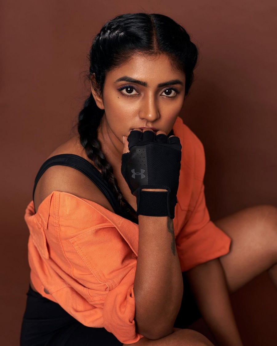 Tollywood Actress Eesha Rebba Looking Stylish