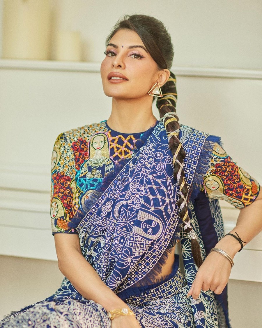 Bolly Beauty Jacqueline Fernandez Latest Saree Cliks