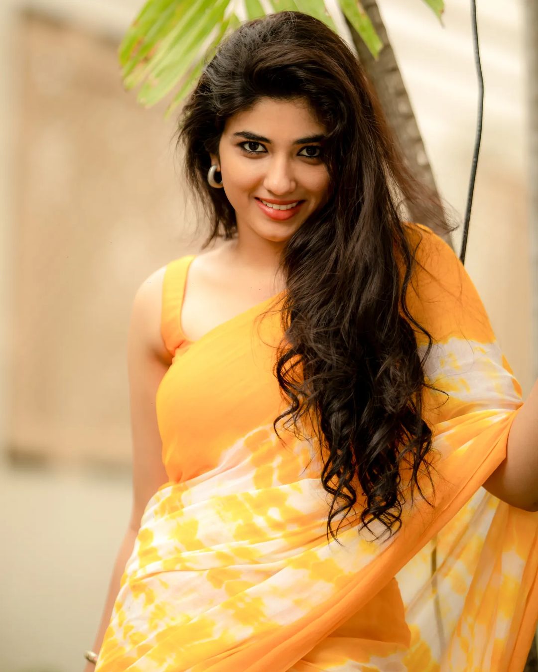 Pragya Nagra Looking Awesome in Yellow Saree