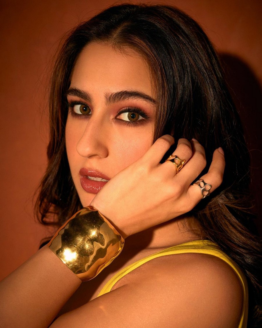 Sara Ali Khan Trendy Stills in Yellow Outfit