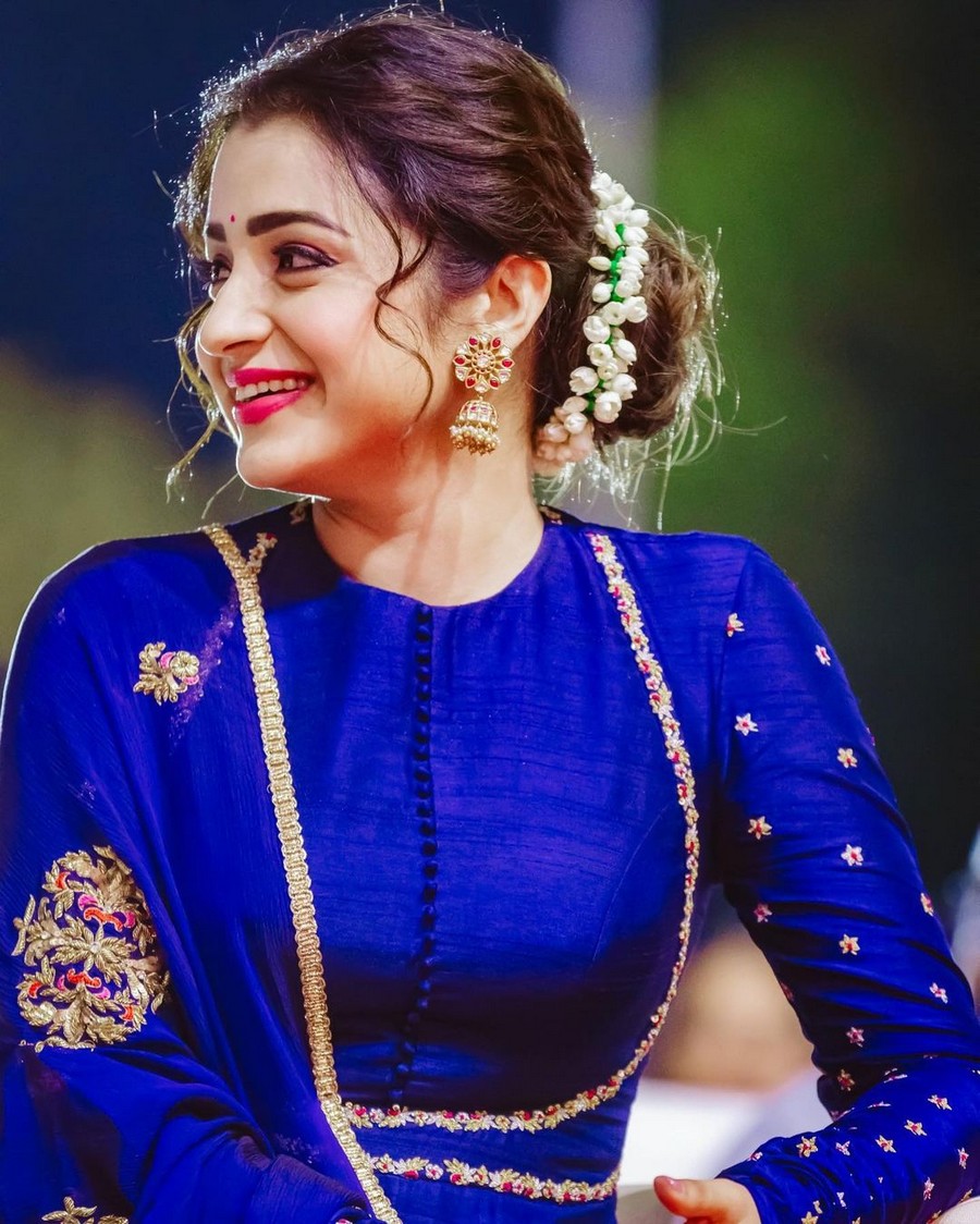 Trisha Beautiful Clicks in Blue Outfit