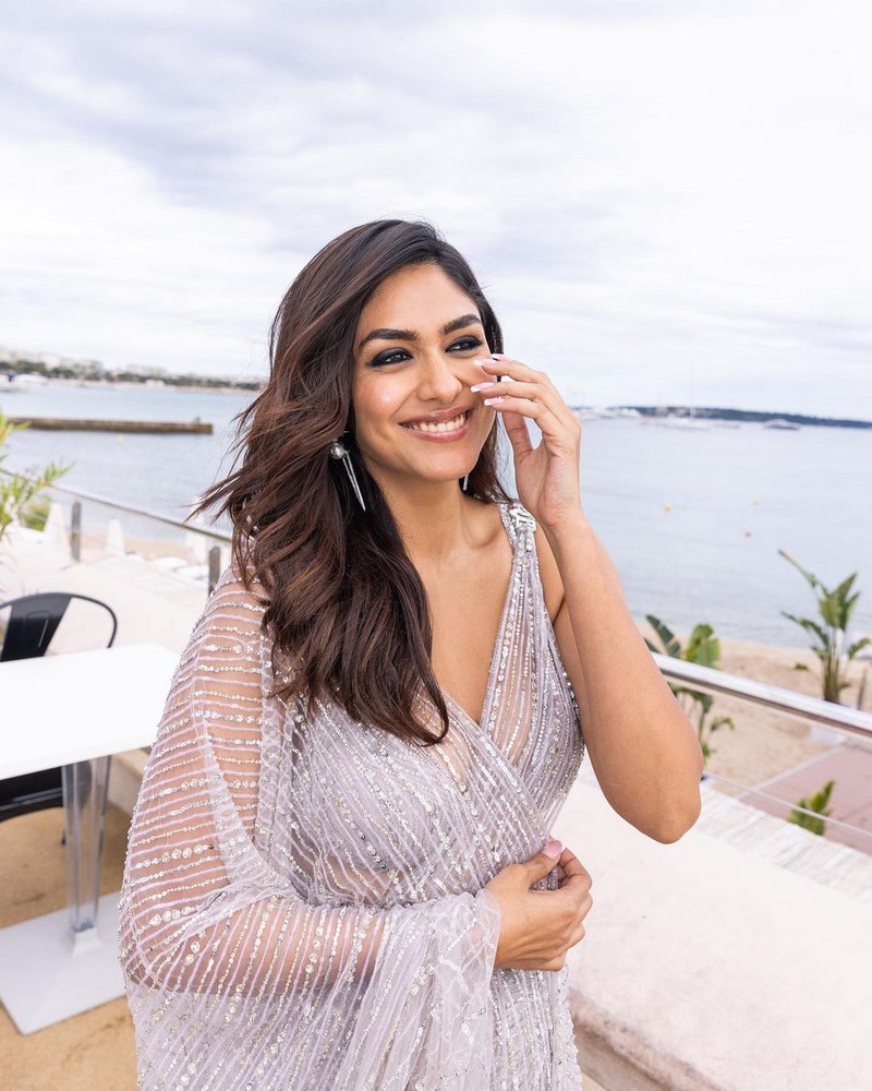 Mrunal Thakur Dazzling Looks in White Dress