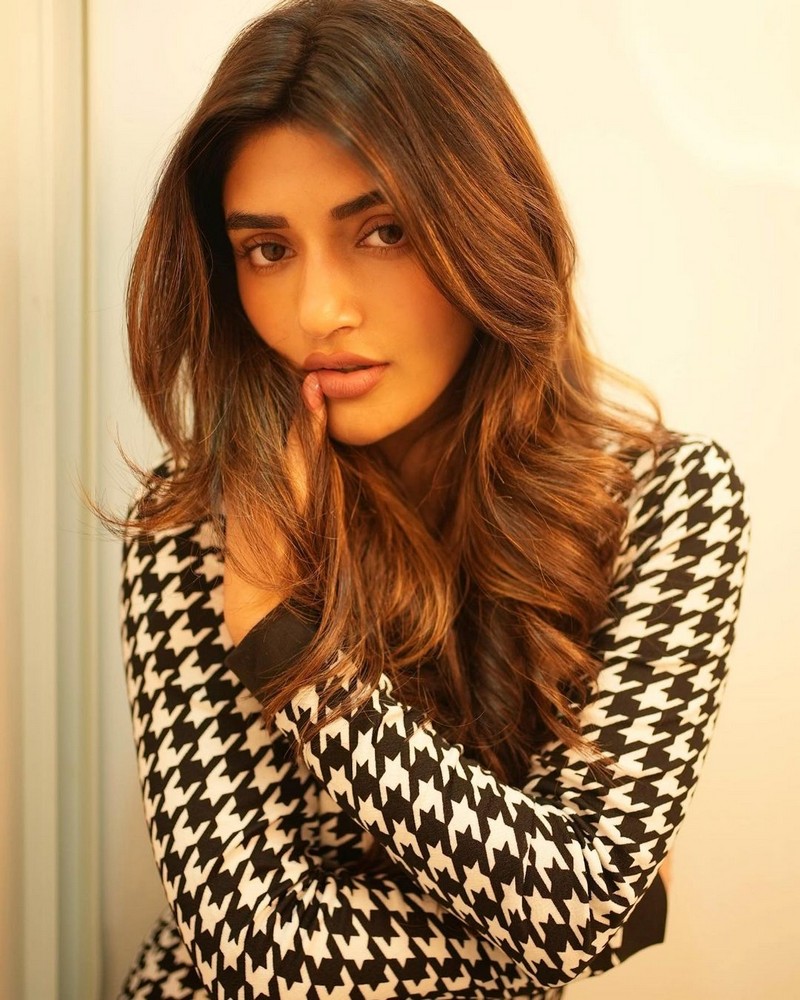 Actress Sreeleela Looks Awesome