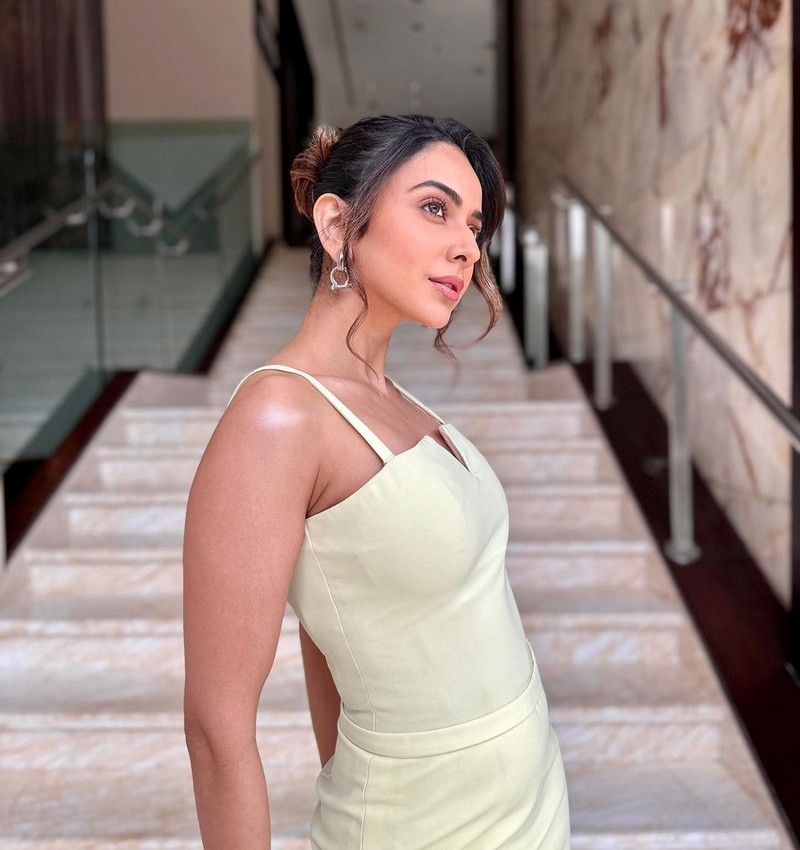 Rakul pics Trendy Clciks
