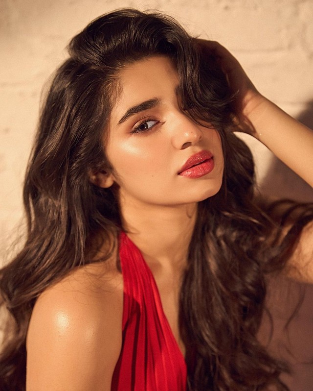 Krithi Shetty Hottest Pics in Red Dress