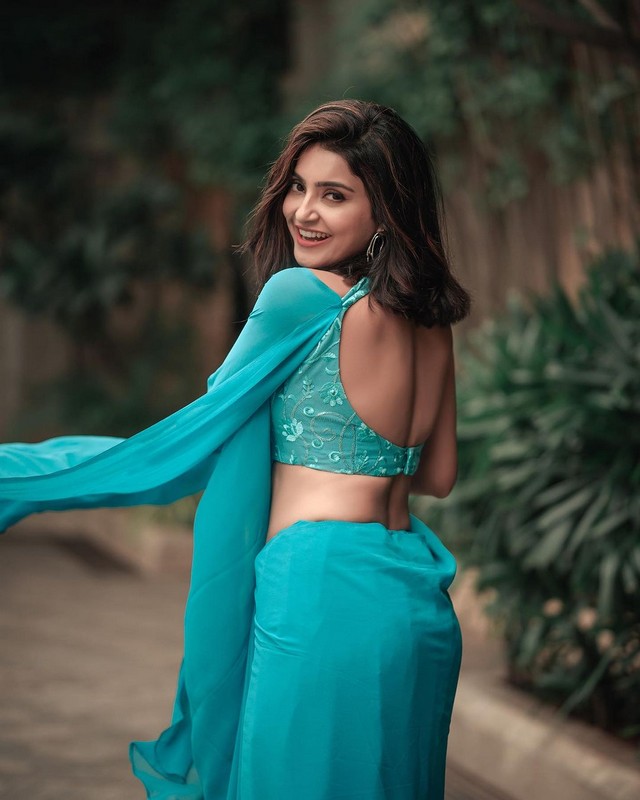 Marvelous Pics Of Avantika Mishra in Saree