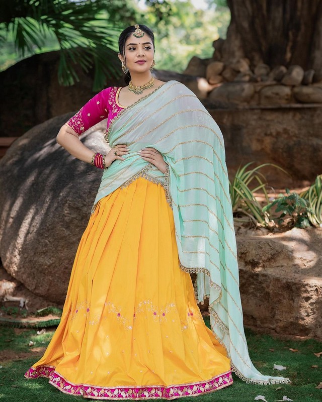 Sreemukhi Adorable Clicks in Half Saree