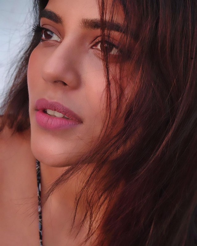 Aishwarya Rajesh Trendy Clciks