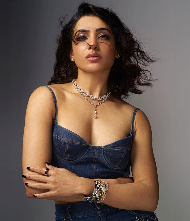 Actress Samantha Sexy Stills