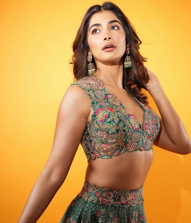 Pooja Hegde Looking Gorgeous in Dress