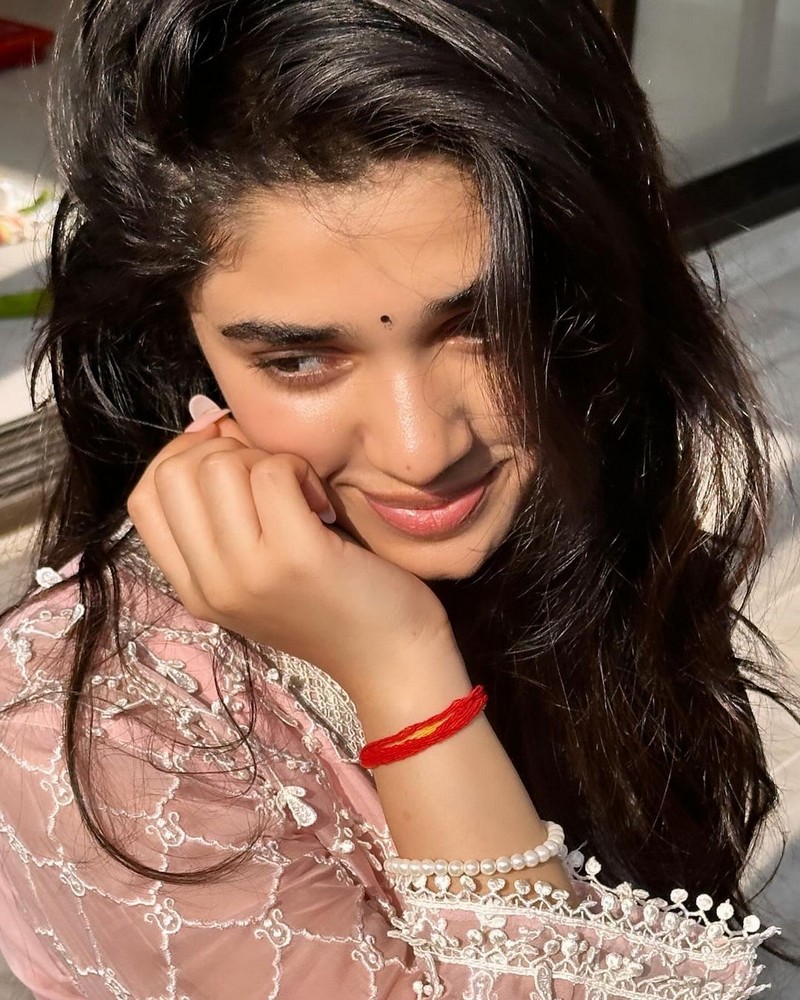 Krithi Shetty Latest Phooshoot