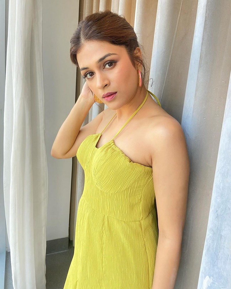Shraddha Das Latest Clicks
