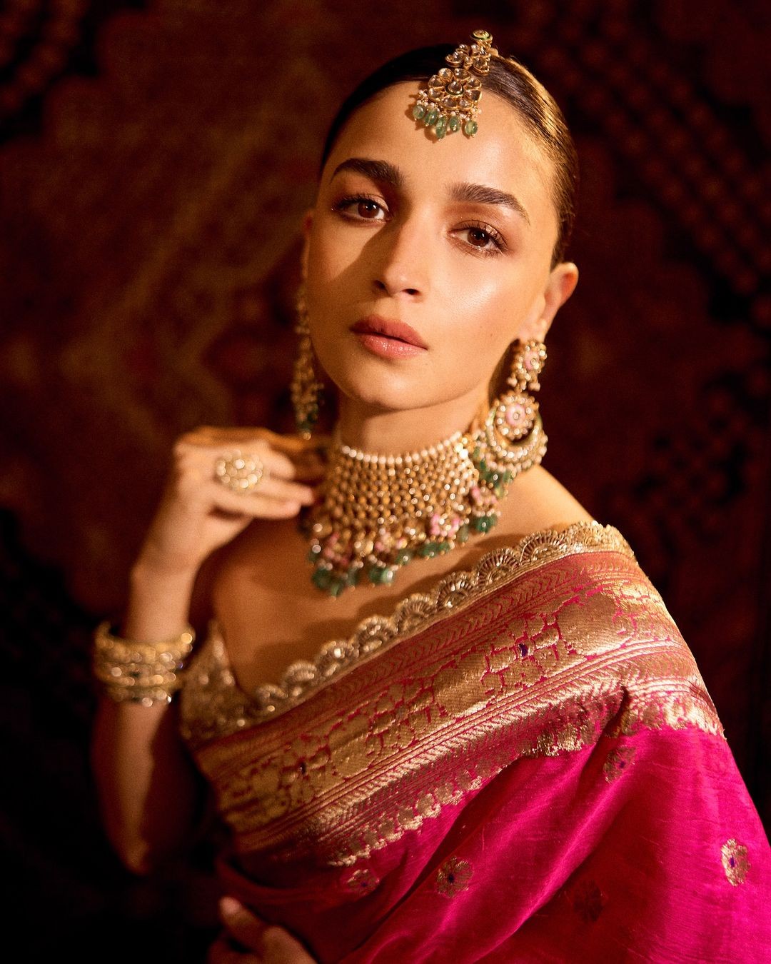 Mesmerizing Clicks Of Alia Bhatt in Pink Saree