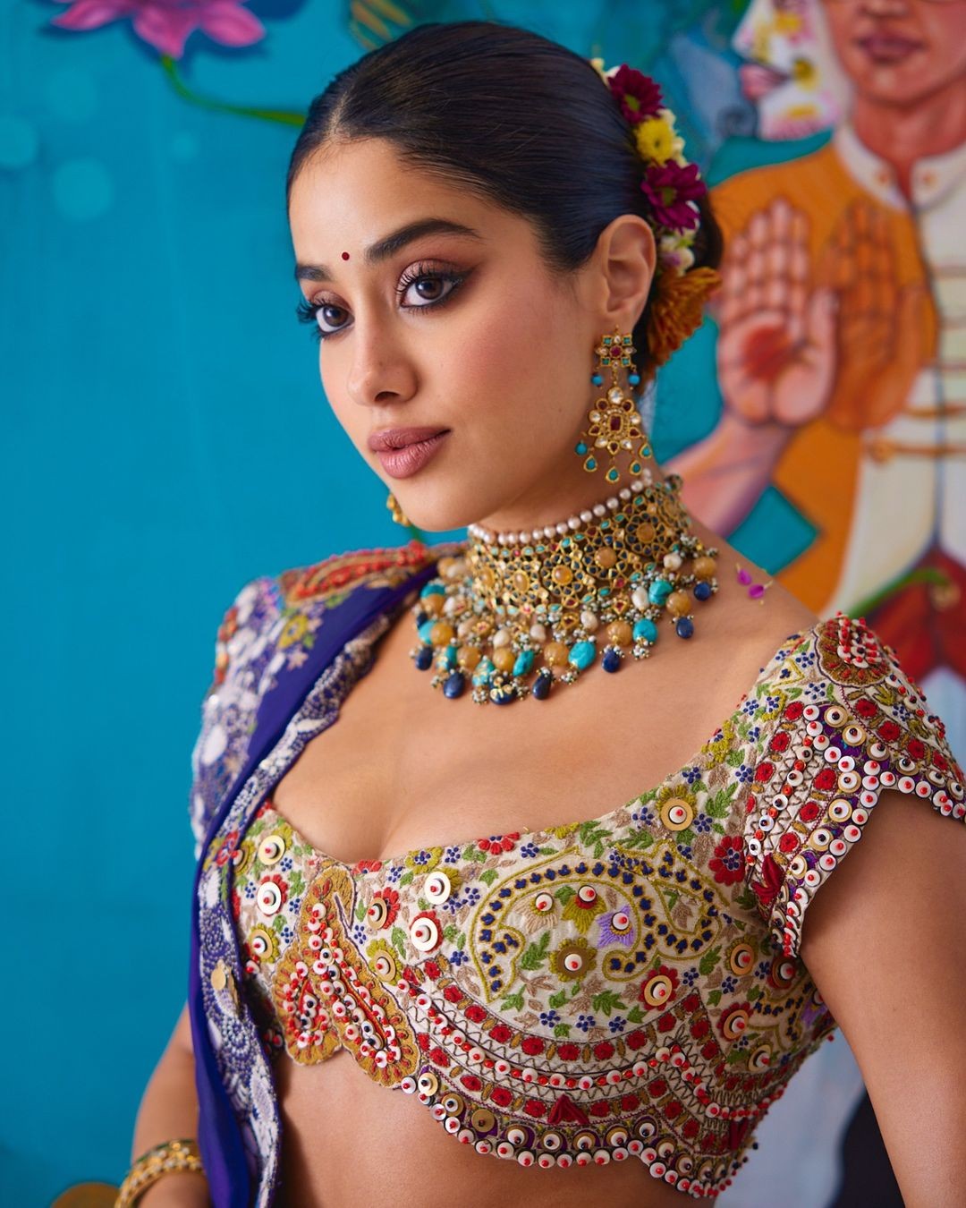 Janhvi  Looks Awesome in Designeri Outfit