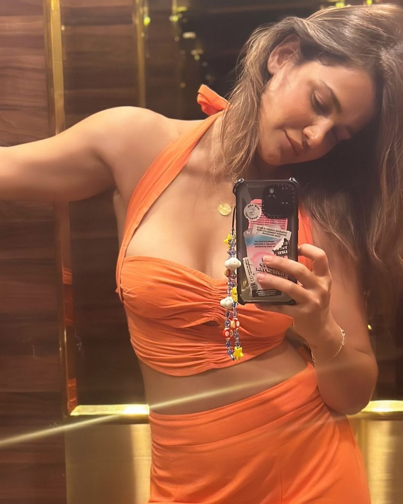 Aisha Sharma Latest Clicks
