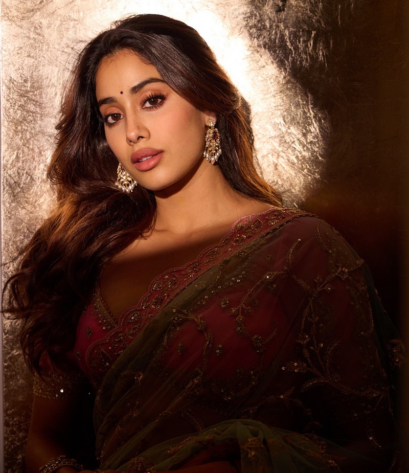 Amzing Pics Of Janhvi Kapoor in Saree